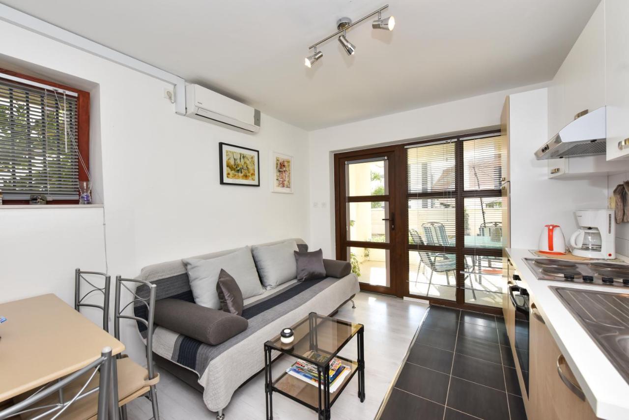 Lovely Apartment In The Groundfloor زادار المظهر الخارجي الصورة